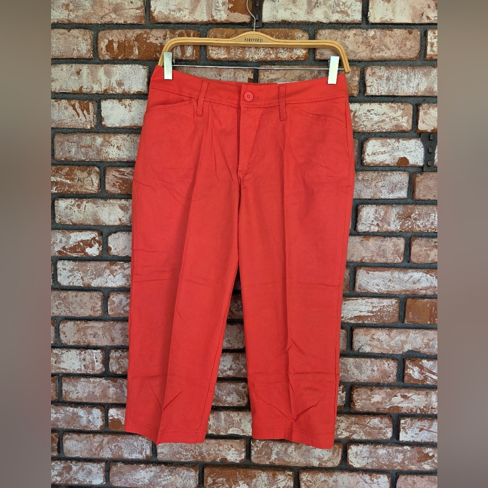 St. John's Bay Capris